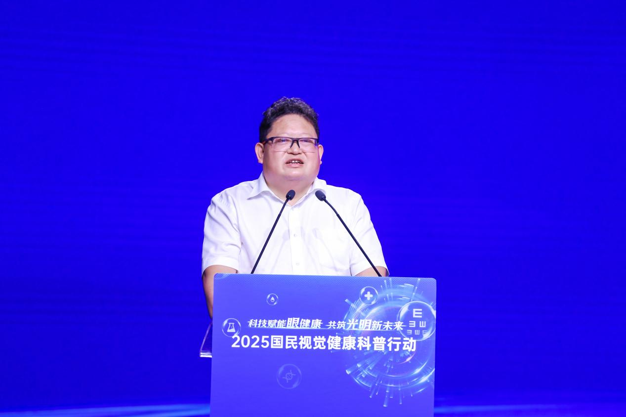 教育部體育衛(wèi)生與藝術(shù)教育司衛(wèi)生健康處處長(zhǎng)、一級(jí)調(diào)研員 樊澤民發(fā)言